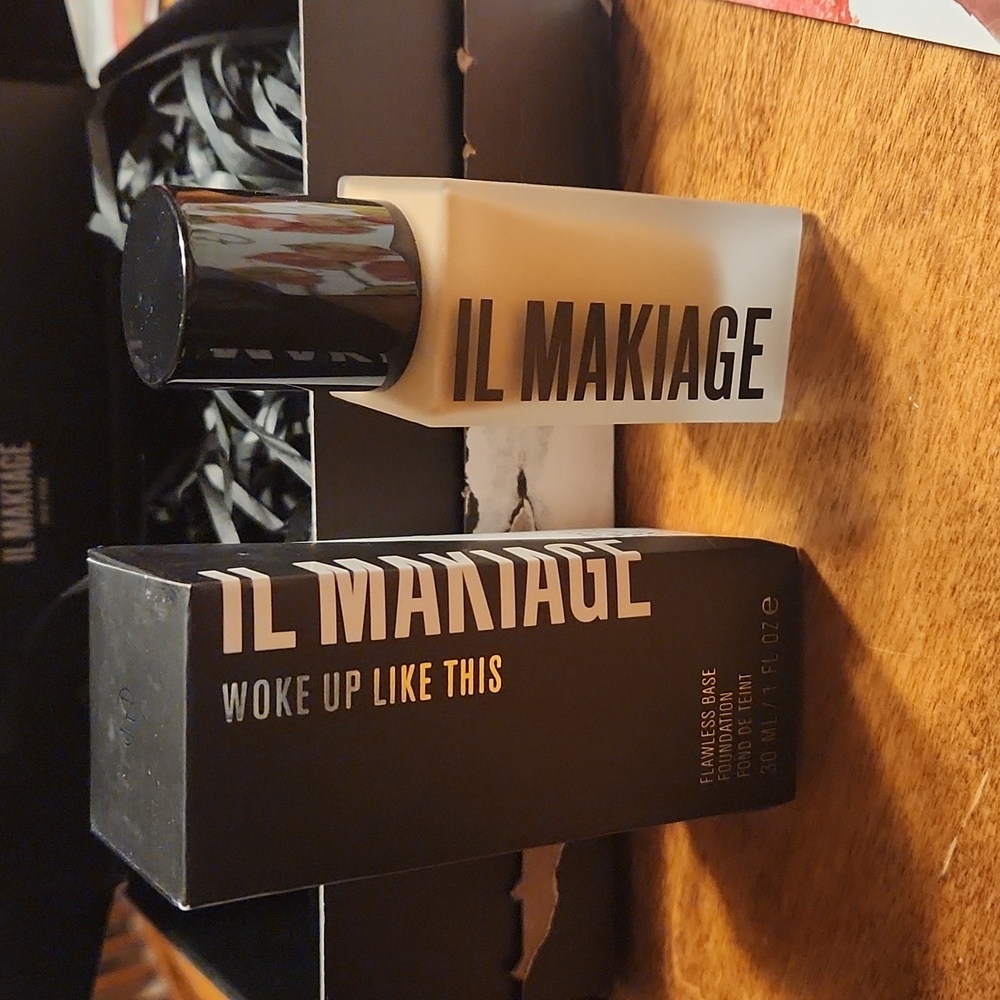 Il Makiage Woke Up Like This #60